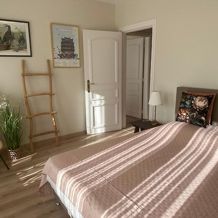 Guesthouse Saint-Jean บรูจส์ ภายนอก รูปภาพ